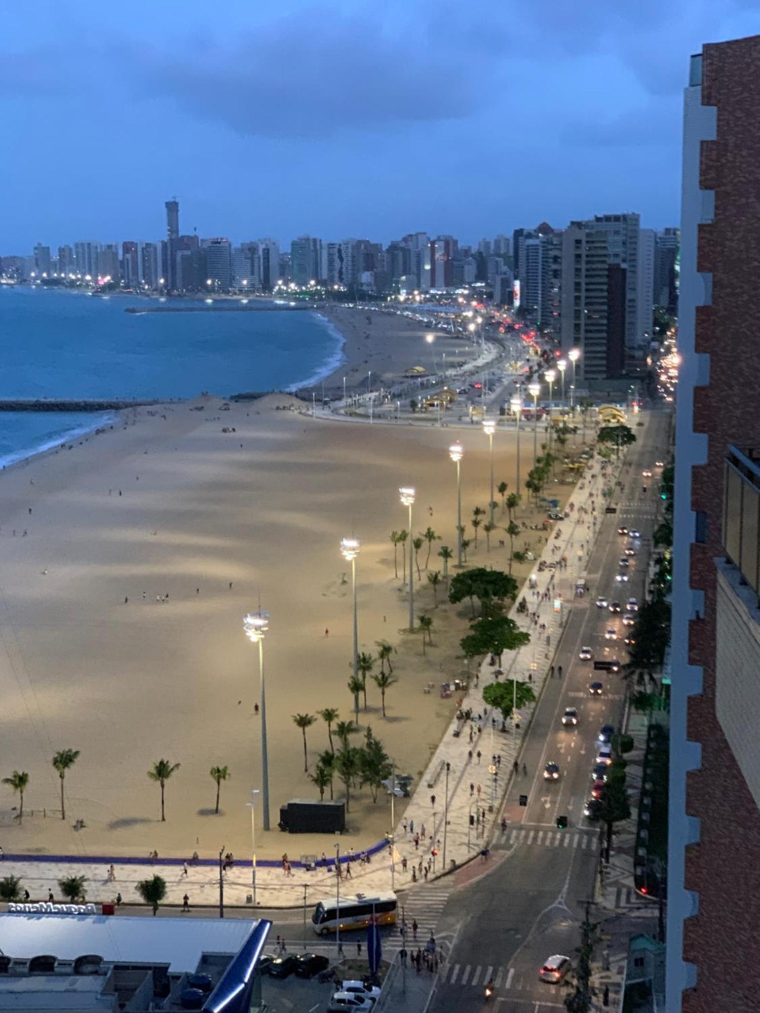 Flat Praia De Iracema Vista Mar Fortaleza  Exterior photo